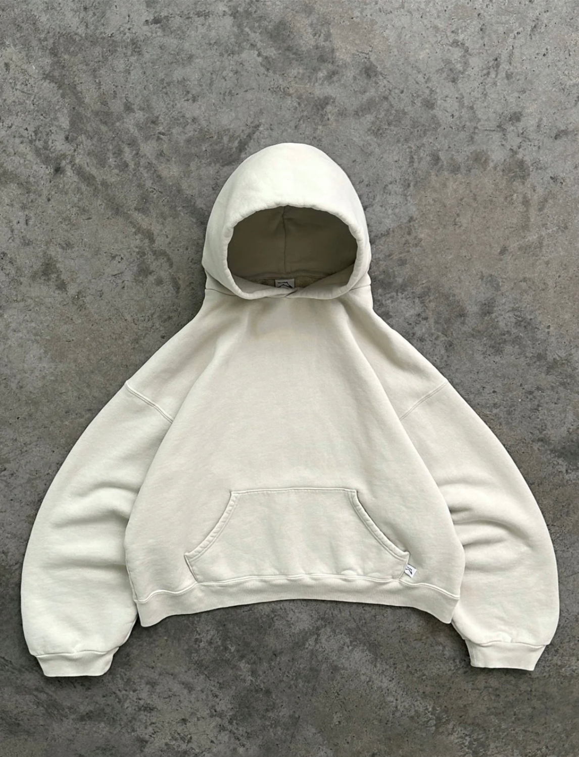 Minimalist fit hoodie (Buy 2 get free shipping)