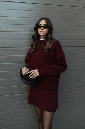 Knitted skirt suit（Top + skirt）