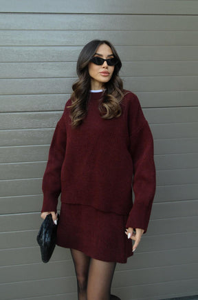 Knitted skirt suit（Top + skirt）